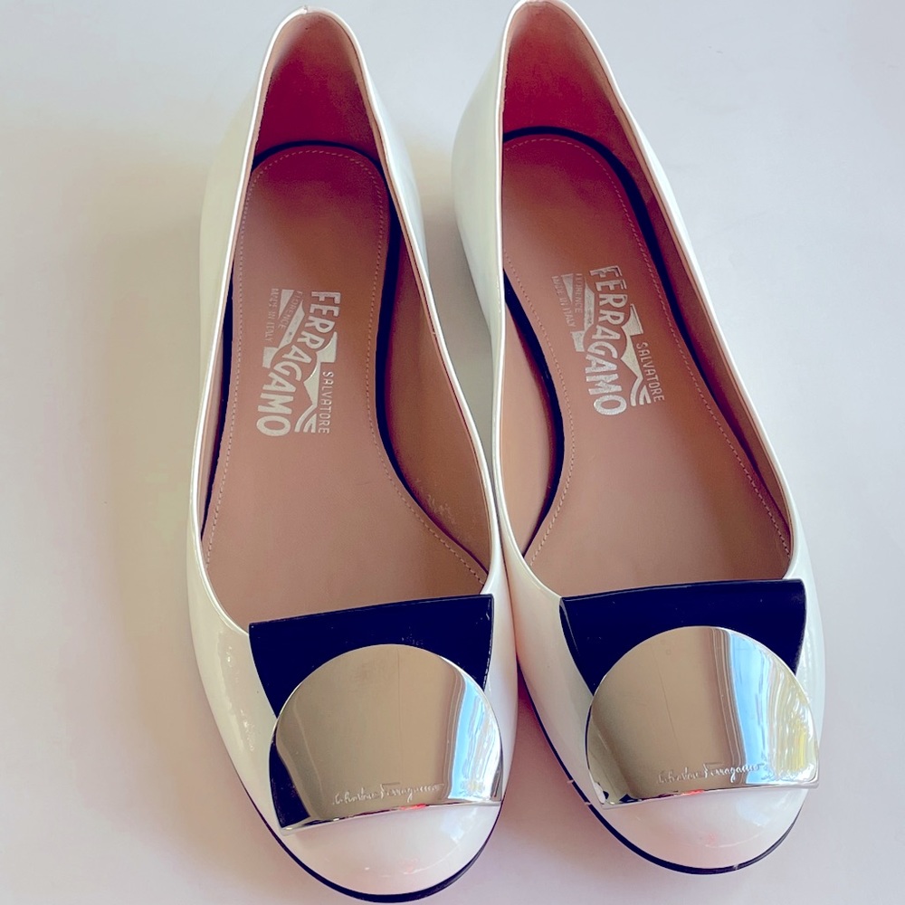 Salvatore Ferragamo Bianco Kangaroo Flat size 8New